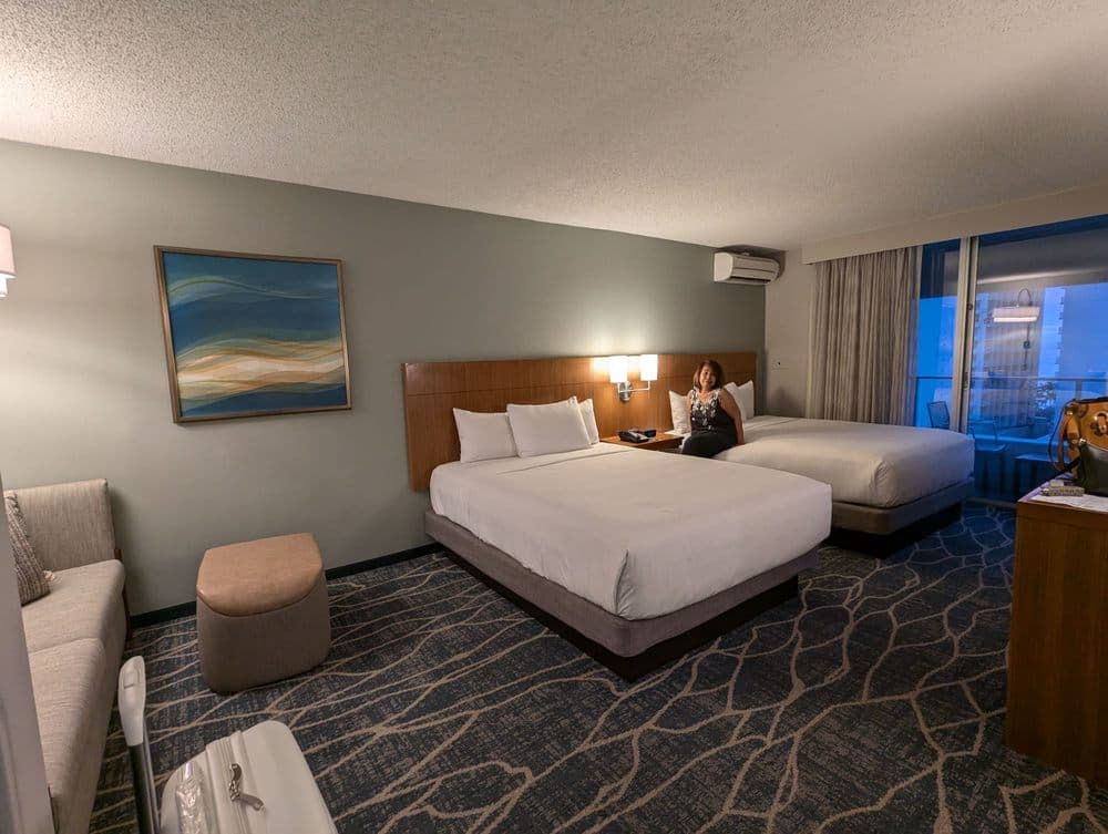 Hyatt Place Waikiki Beach - wedding in Honolulu, HI