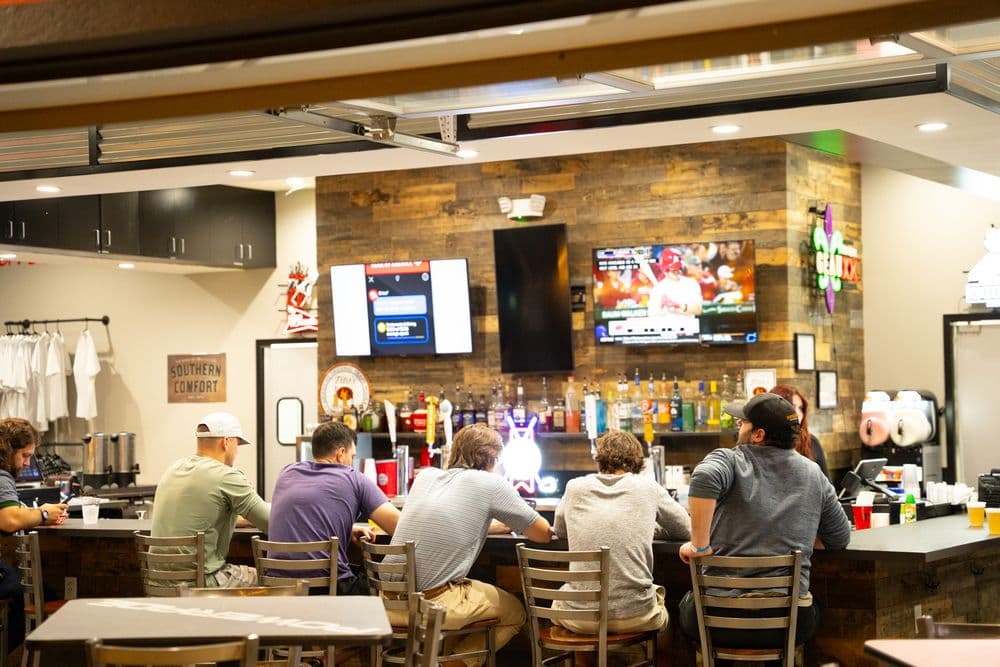 GolfSuites - wedding in Baton Rouge, LA