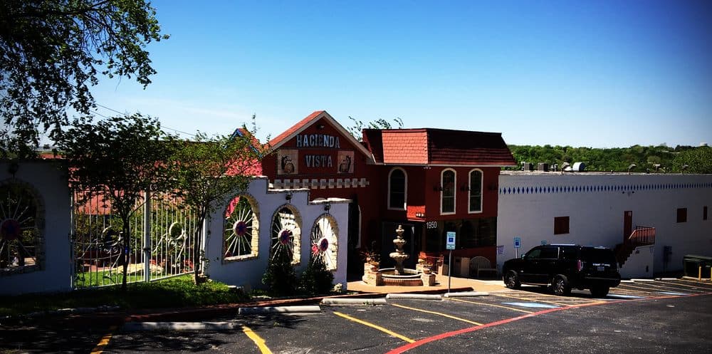 Hacienda Vista Bella - wedding in Fort Worth, TX