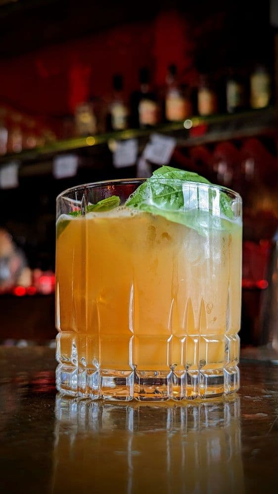 Belle’s Lounge by Valentine Distilling - wedding in Ferndale, MI