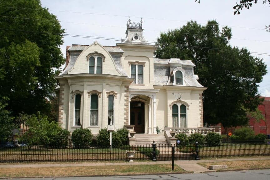 The Villa Marre - wedding in Little Rock, AR