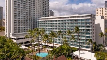 Sheraton Princess Kaiulani Waikiki Beach - wedding in Honolulu, HI