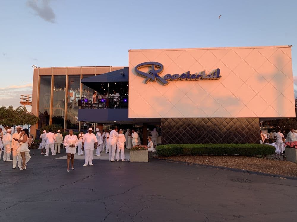 Roostertail - wedding in Detroit, MI