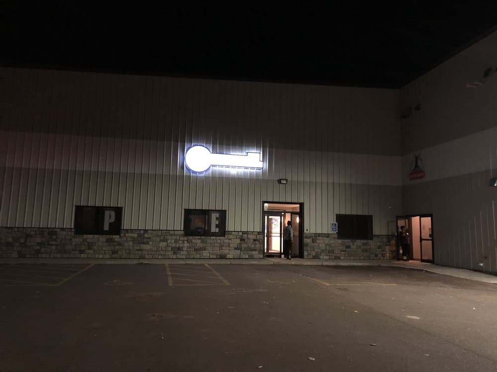 Conquer Escape Rooms - wedding in Harrisburg, SD