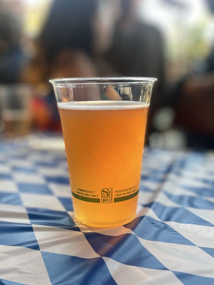 Reuben's Brews - wedding in Seattle, WA