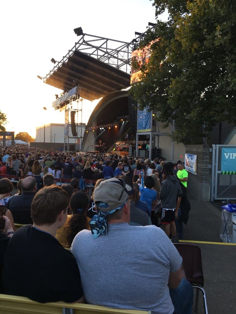 L B Day Amphitheatre - wedding in Salem, OR