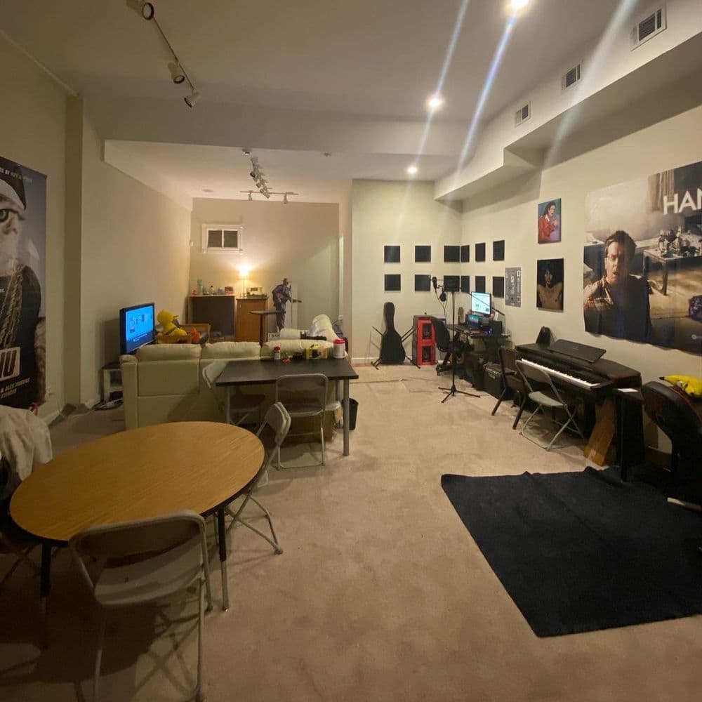 Exhibit Velvet - wedding in Chesapeake, VA