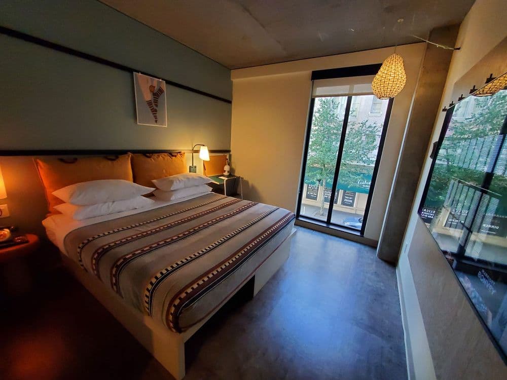 Moxy Portland Downtown - wedding in Portland, OR