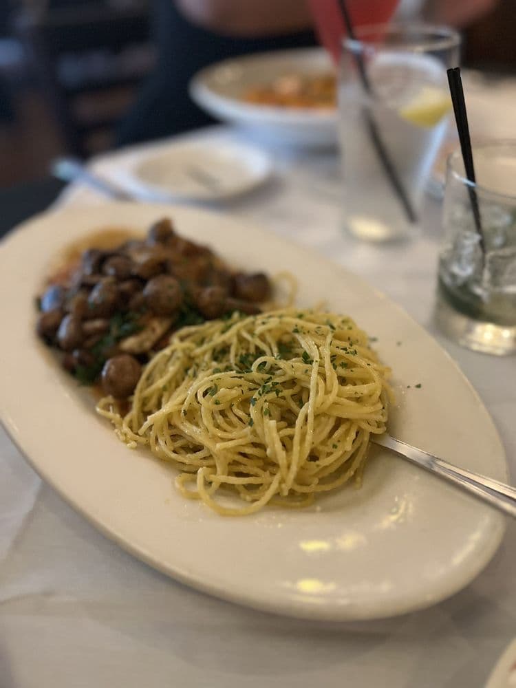 Maggiano's Little Italy - wedding in Atlanta, GA