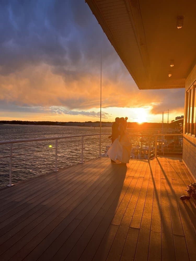 Lesner Inn Catering Club - wedding in Virginia Beach, VA