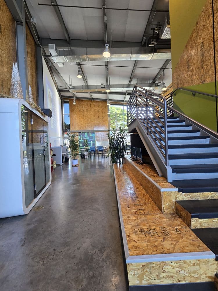 Entrepreneurs Sandbox - wedding in Honolulu, HI