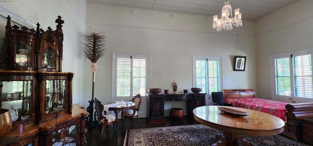 Queen Emma Summer Palace - wedding in Honolulu, HI