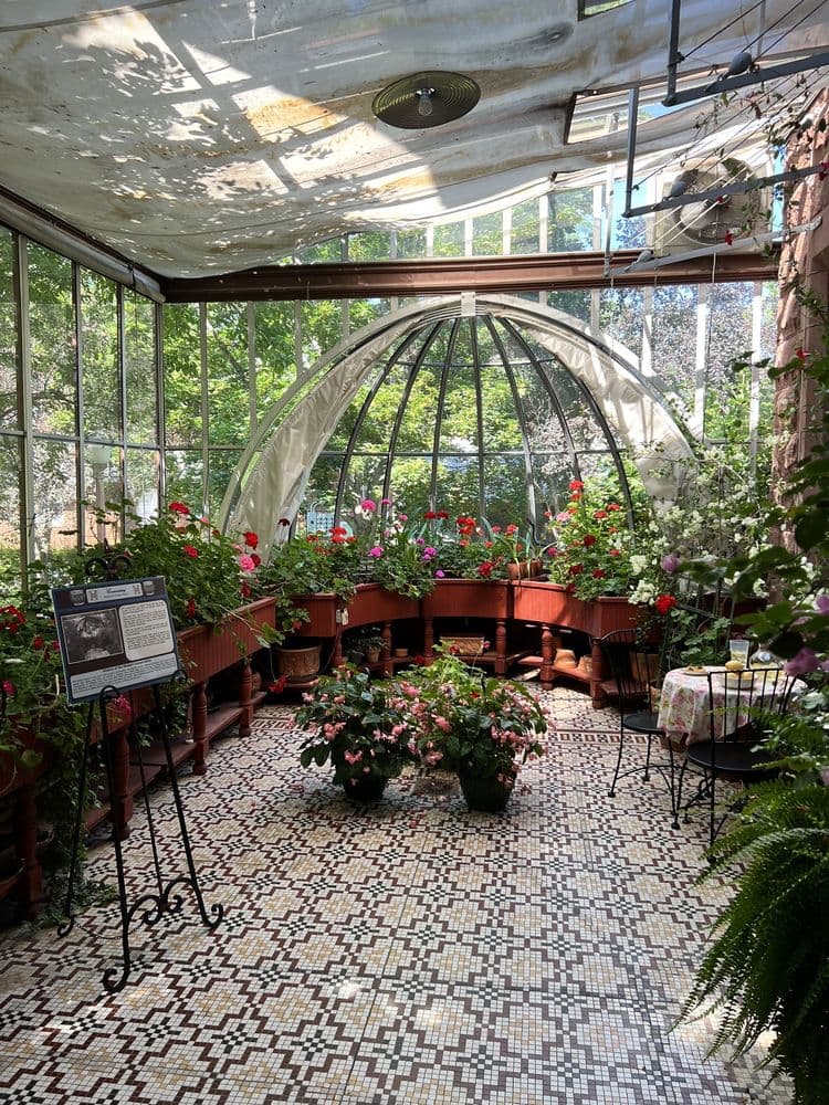 Moss Mansion Museum - wedding in Billings, MT