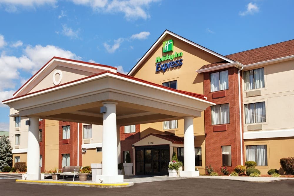 Holiday Inn Express & Suites Knoxville-North-I-75 Exit 112 - wedding in Powell, TN