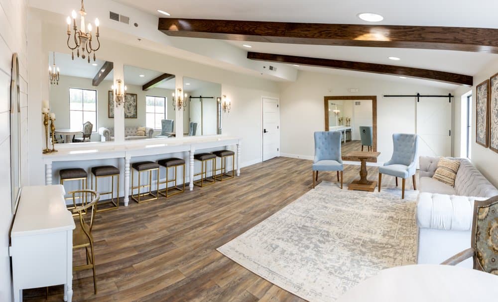 Emerald Pines Barn - wedding in Sioux Falls, SD