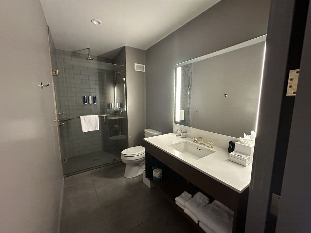 Hi-Lo Hotel, An Autograph Collection Hotel - wedding in Portland, OR