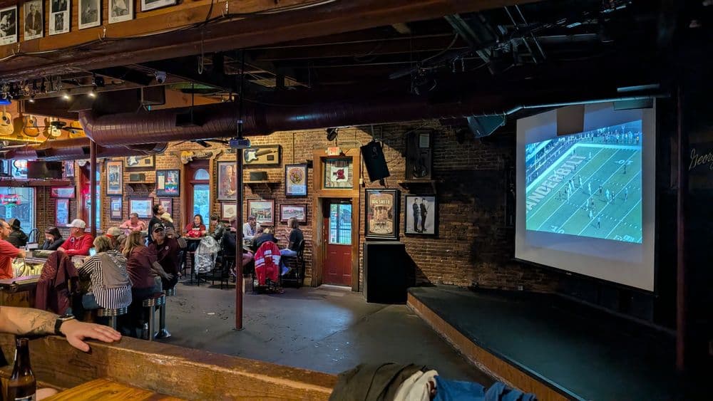 George's Majestic Lounge - wedding in Fayetteville, AR