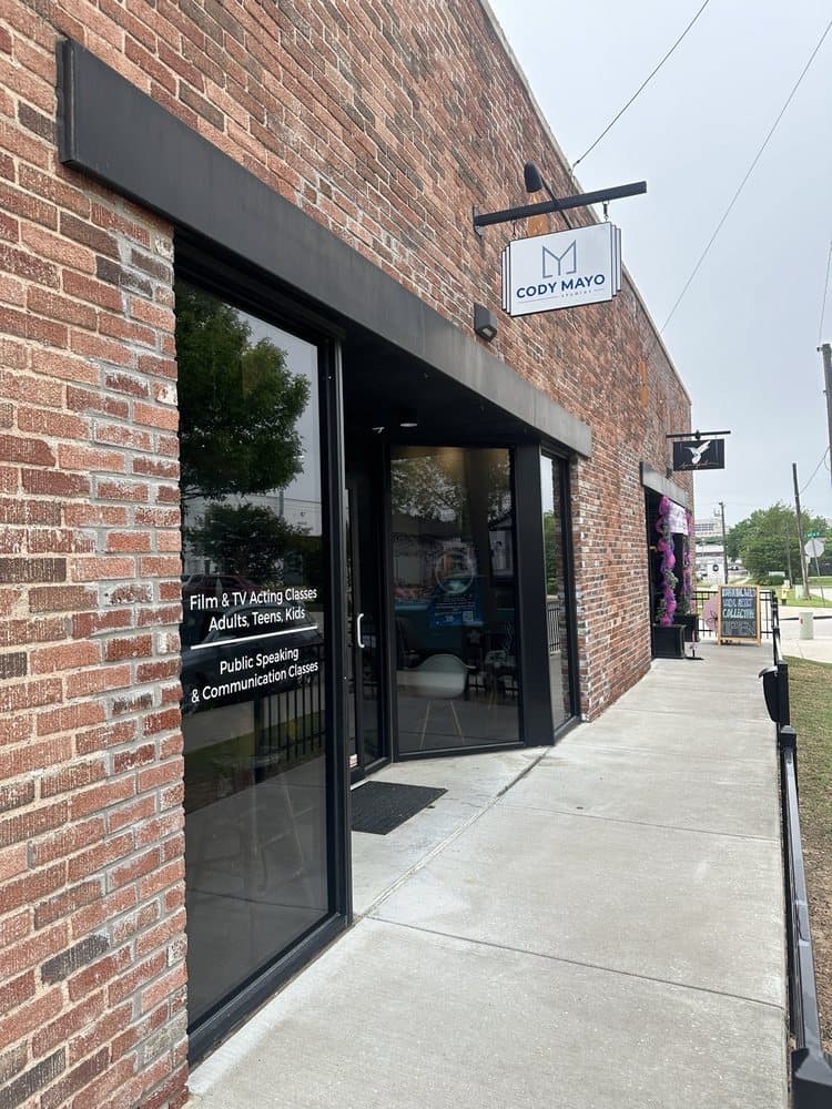 Cody Mayo Studios - wedding in Tulsa, OK