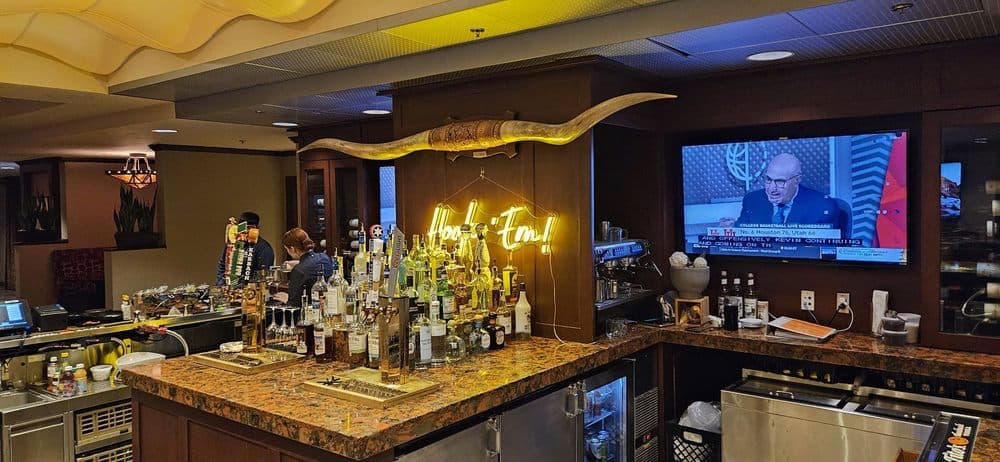 The University of Texas Club - wedding in Austin, TX