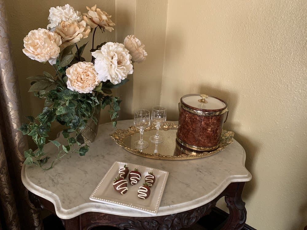 Rader Manor Bed & Breakfast - wedding in Springfield, MO