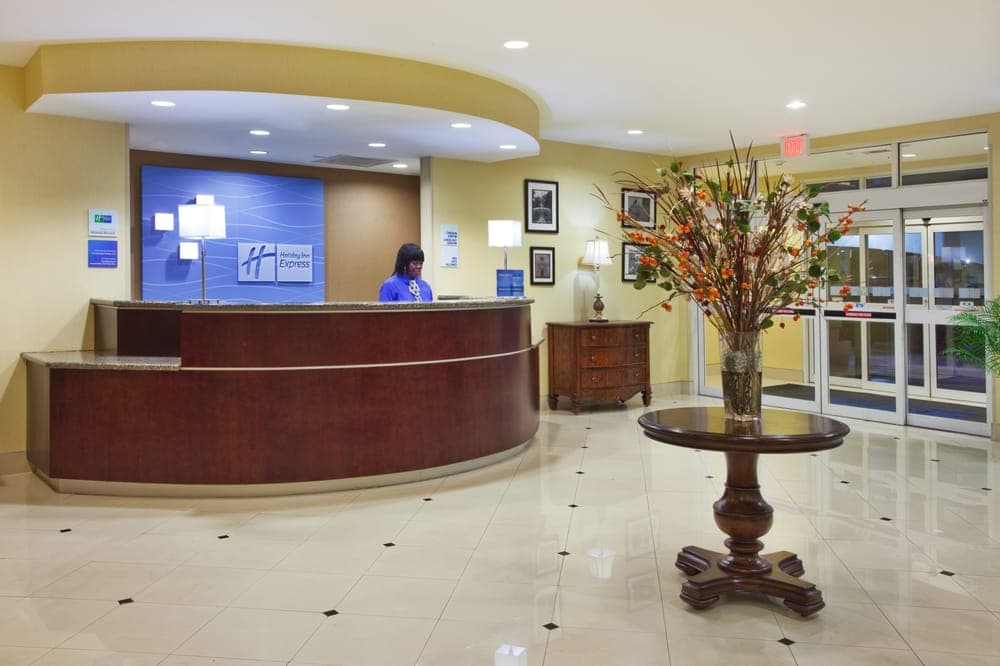 Holiday Inn Express Savannah Airport - wedding in Savannah, GA