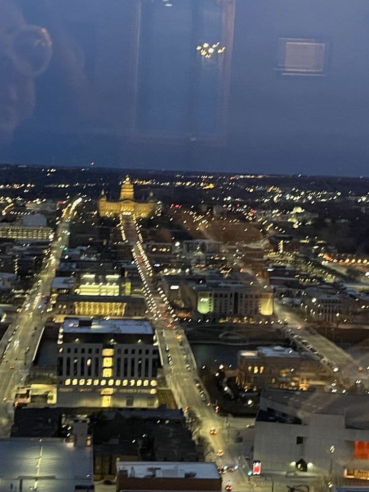 Des Moines Embassy Club Downtown - wedding in Des Moines, IA
