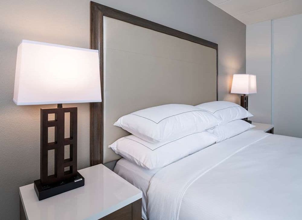 DoubleTree by Hilton Madison East - wedding in Madison, WI