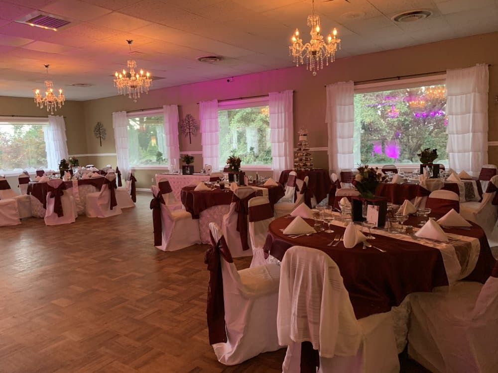 St Anne Country Club - wedding in Feeding Hills, MA