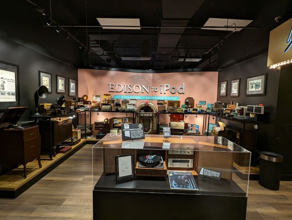 Musicians Hall of Fame and Museum - wedding in Nashville, TN