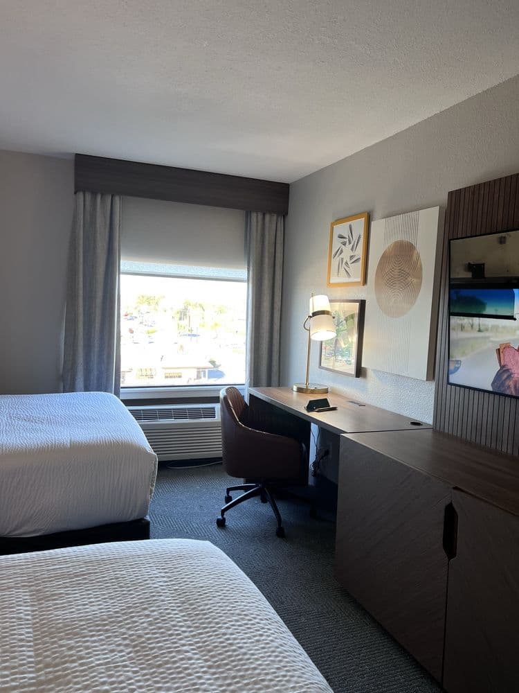 Holiday Inn & Suites Columbia NE - Ft Jackson Area - wedding in Columbia, SC