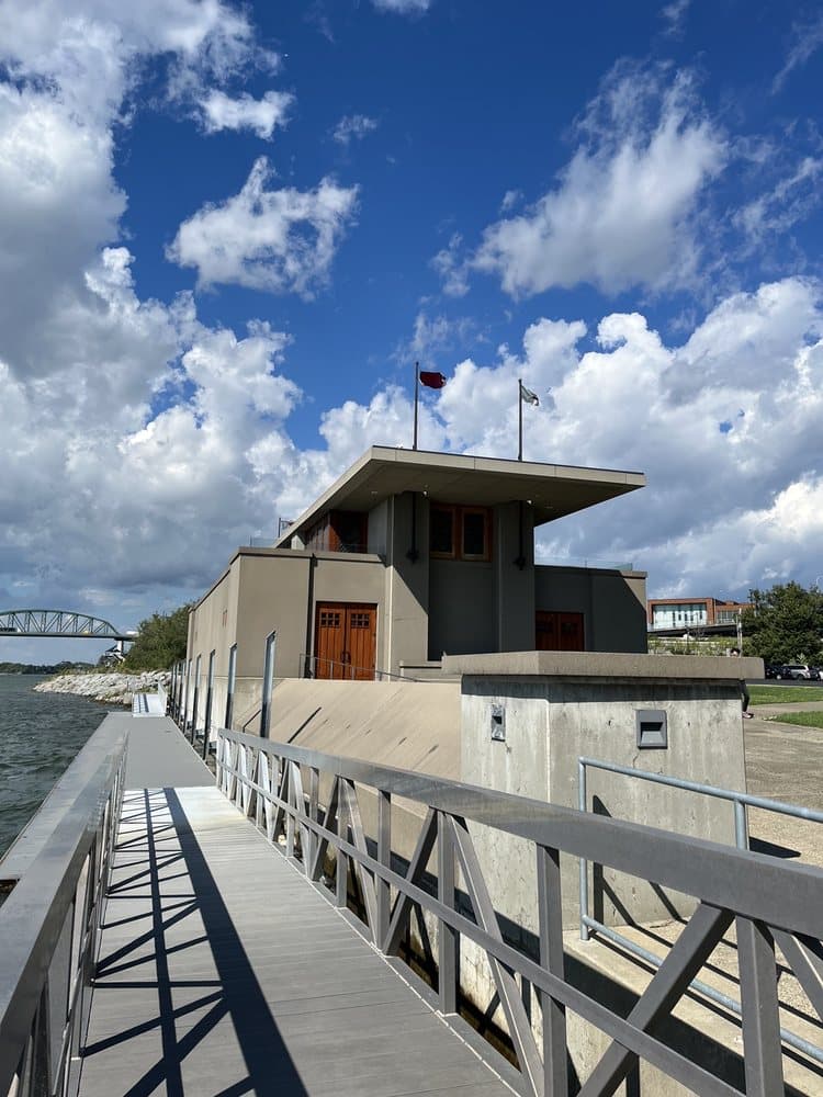 Frank Lloyd Wright's Rowing Boathouse - wedding in Buffalo, NY
