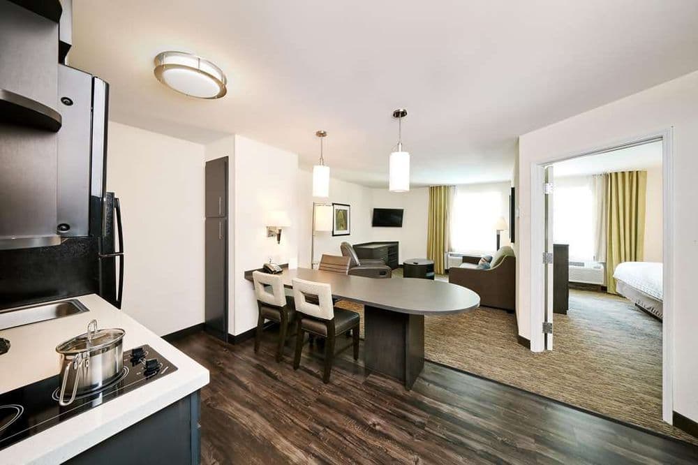 Sonesta Simply Suites Birmingham Hoover - wedding in Birmingham, AL