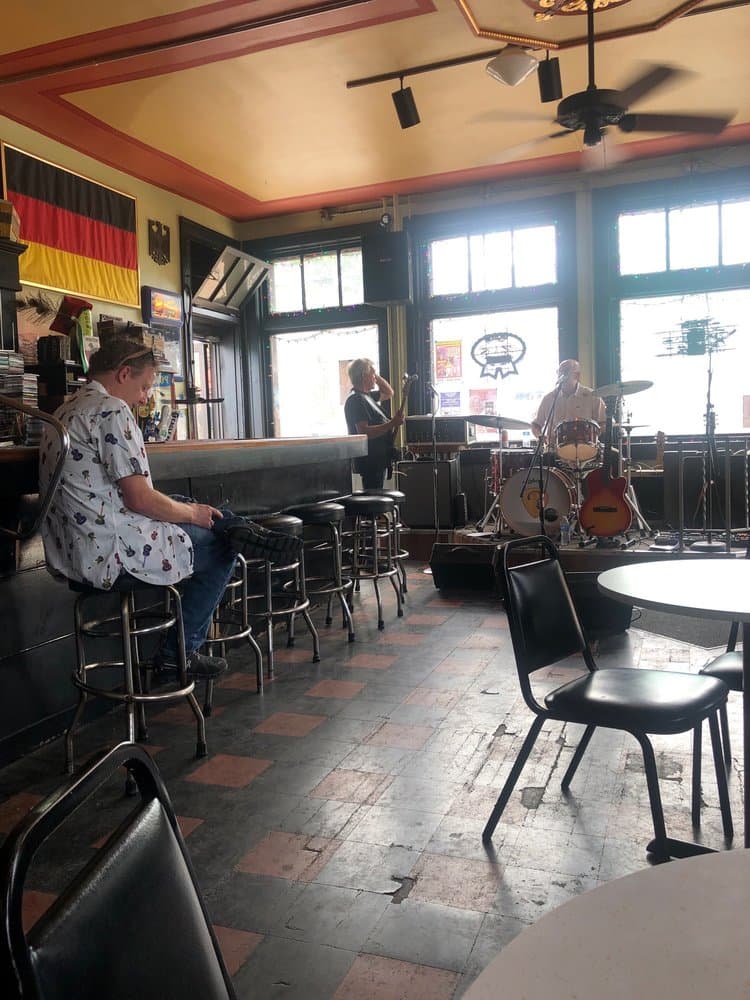 Kochanski's Concertina Beer Hall - wedding in Milwaukee, WI