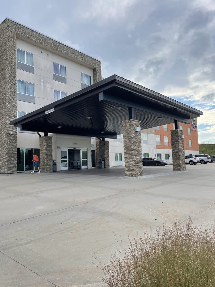 Holiday Inn Express & Suites Lincoln I - 80 - wedding in Lincoln, NE