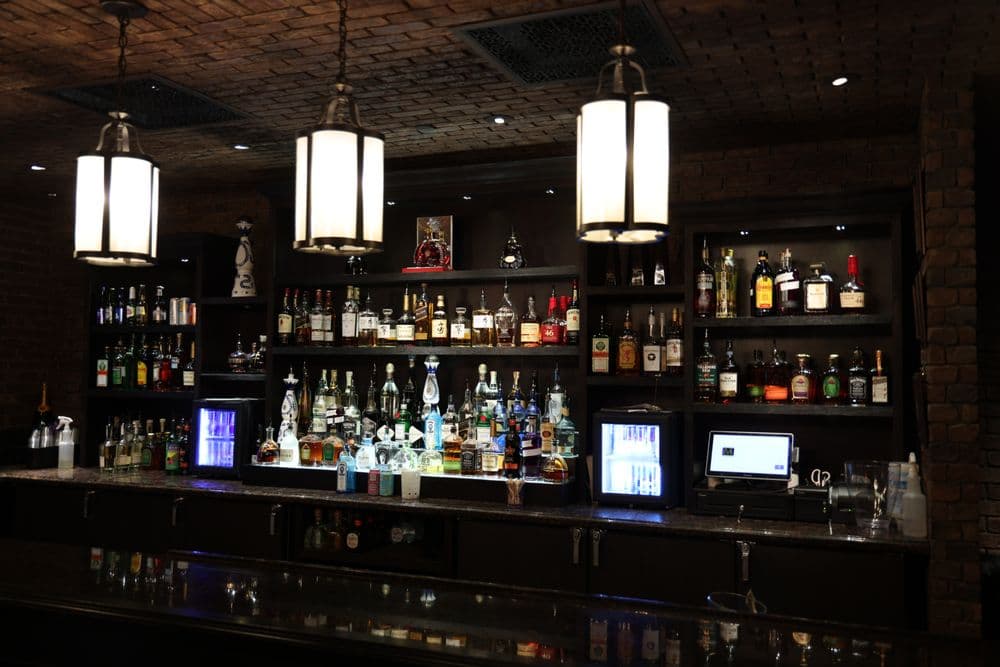 Eve Ala Moana - wedding in Honolulu, HI