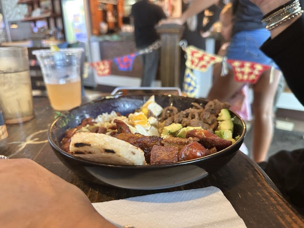 La Pequeña Colombia - wedding in Tampa, FL