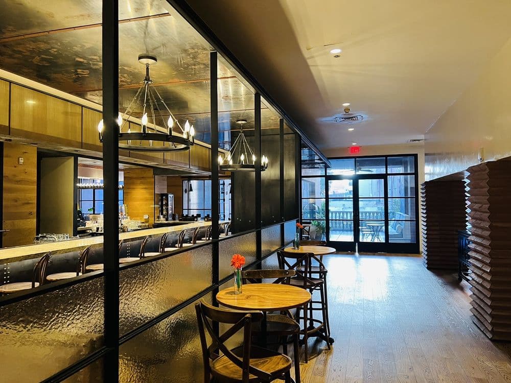 Hotel Valencia Riverwalk - wedding in San Antonio, TX