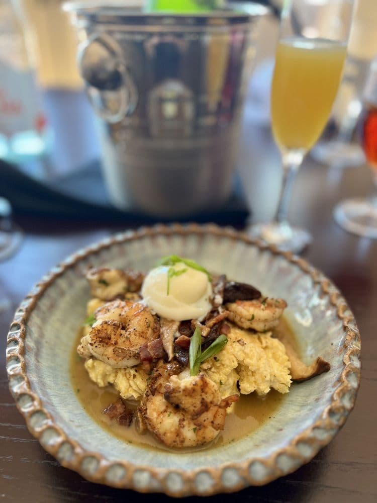 White Pillars Restaurant and Lounge - wedding in Biloxi, MS