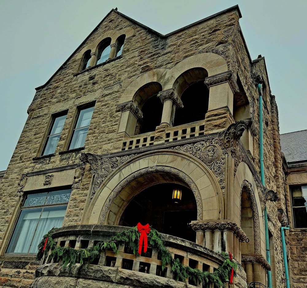 The Bell Mansion - wedding in Fort Wayne, IN