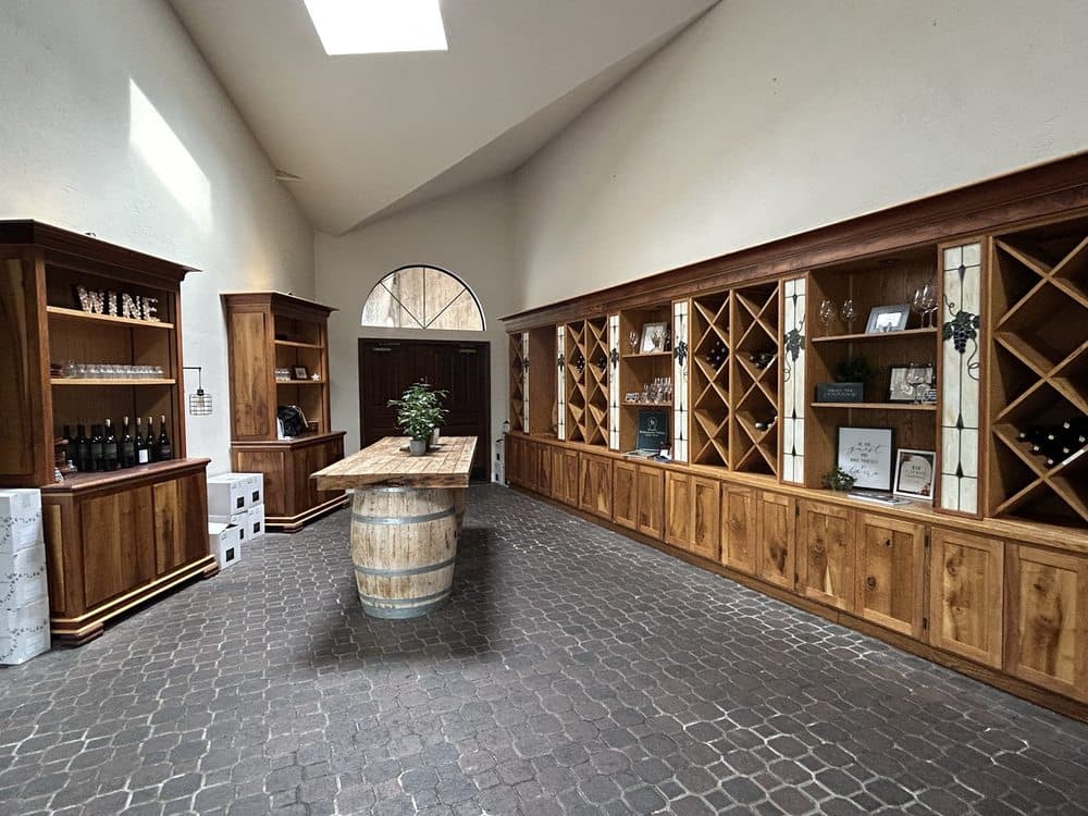 Silvan Ridge Winery - wedding in Eugene, OR