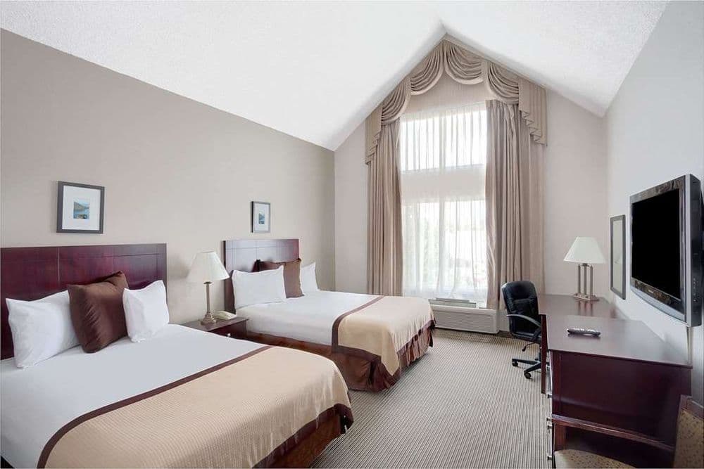 Baymont by Wyndham - wedding in Reno, NV