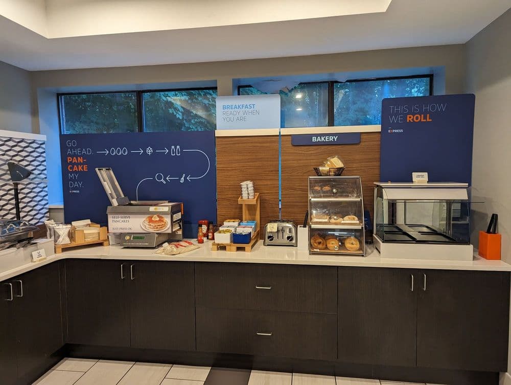 Holiday Inn Express South Burlington - wedding in South Burlington, VT