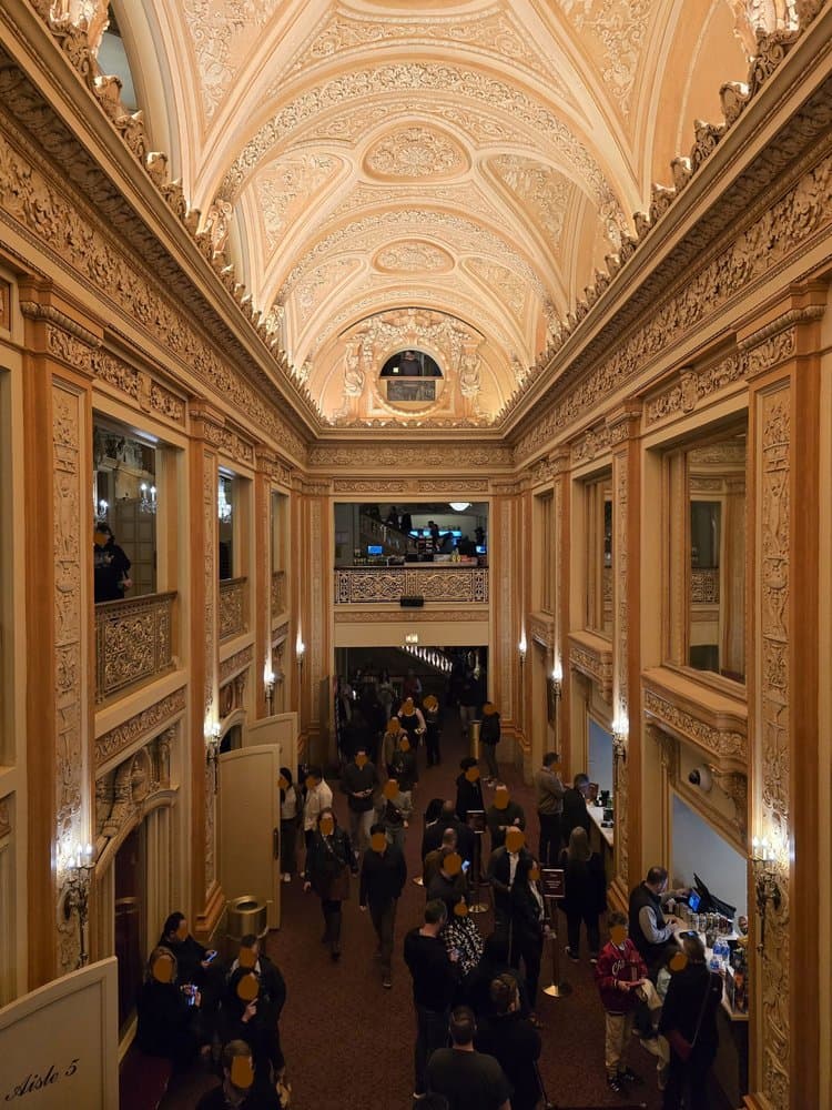Chicago Theatre - wedding in Chicago, IL